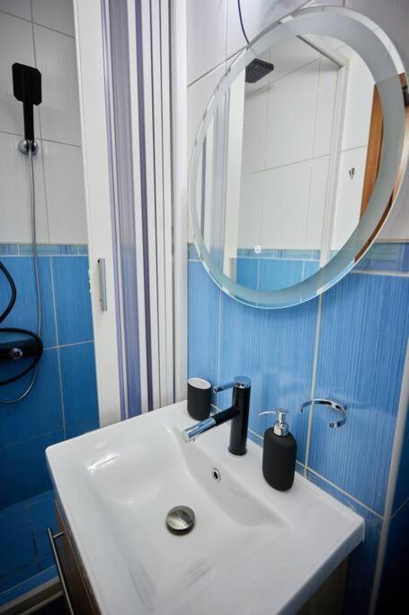 Queen Apartment Athenee Bukarest Kültér fotó
